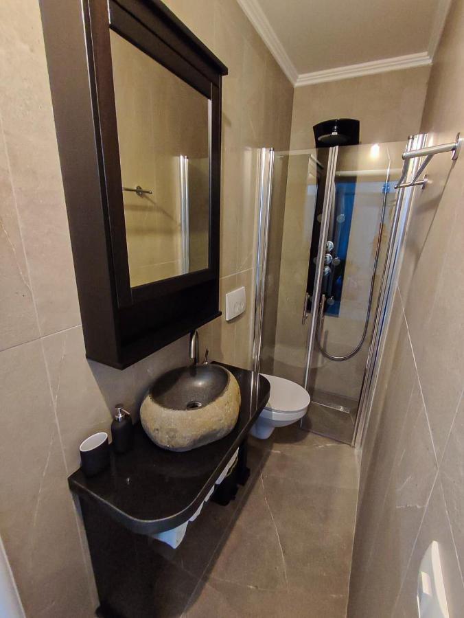 Apartments Amfora - Cozy And Modern Apartments For Up To 15 People, 100M From The Sea And Beach ستارا نوفالجا المظهر الخارجي الصورة