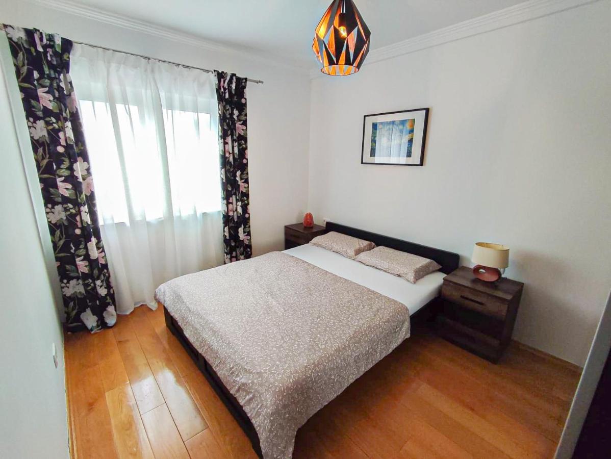 Apartments Amfora - Cozy And Modern Apartments For Up To 15 People, 100M From The Sea And Beach ستارا نوفالجا المظهر الخارجي الصورة